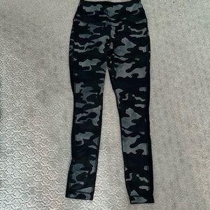 Camo mesh leggings